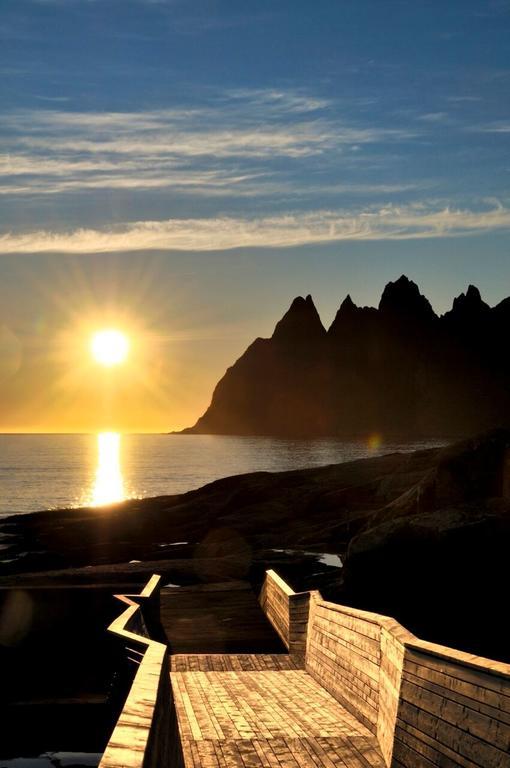 Senja Hotell Finnsnes Exterior photo