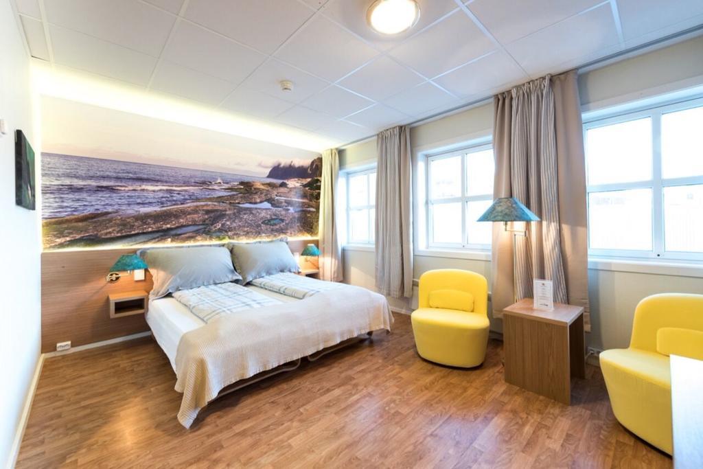 Senja Hotell Finnsnes Exterior photo